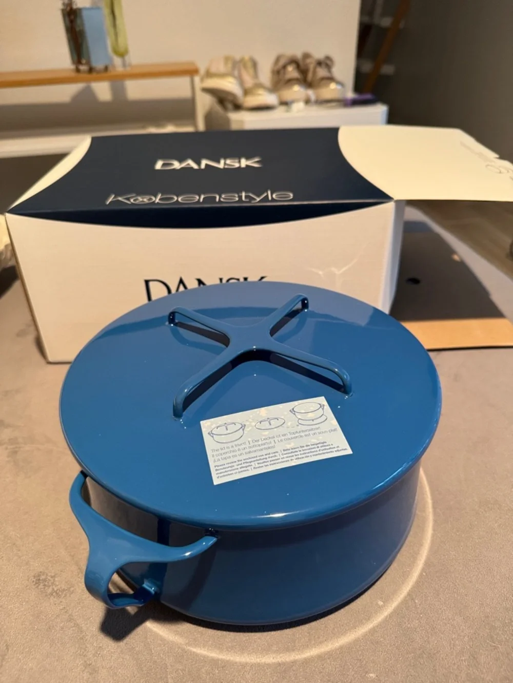 Dansk Blue Enamel Covered Pan with Cross-Detail Lid. 4.37 qt - Picture 1 of 5